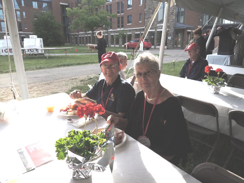 24.2.02 brunch-jay-DSCN3884.jpg