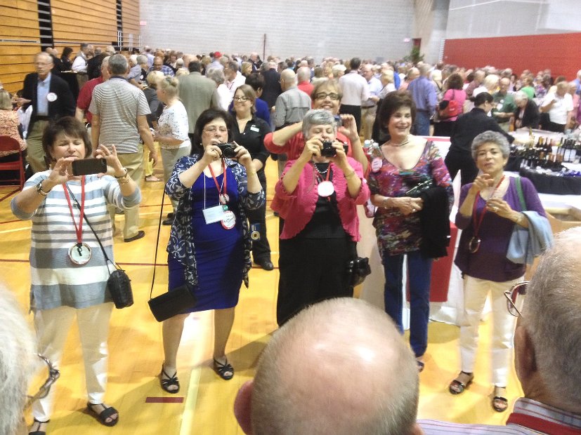 25.2.56 generic-monats-photo 3.jpg